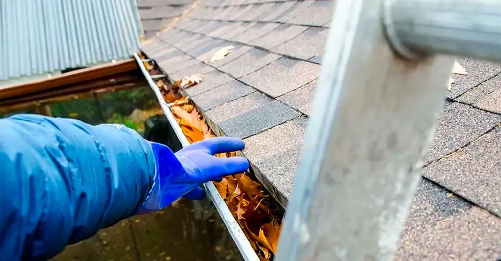 Desentupimento de Calhas e Tubulações em SC - Serviço da SC Soluções Ambientais.